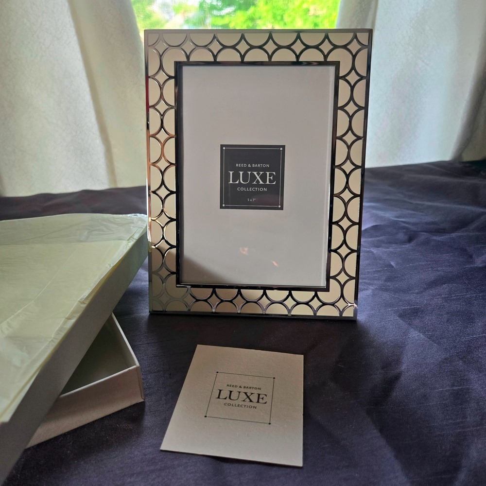 Reed & Barton Luxe Collection Silver‎ Plate Enamel 5x7 Picture Frame with Box